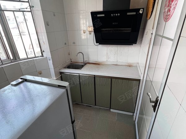 【多图】下十围下沙,福永租房,机场东地铁口200米 精装电梯大单间 押