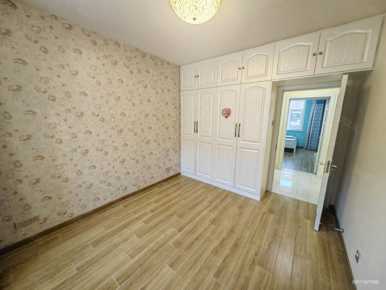 万泰城上城2室2厅1卫98㎡南北51.8万