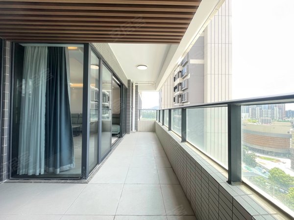 广州南沙金洲颐德湾尚颐德湾尚 江景4房 家私家电齐全实图实拍出租