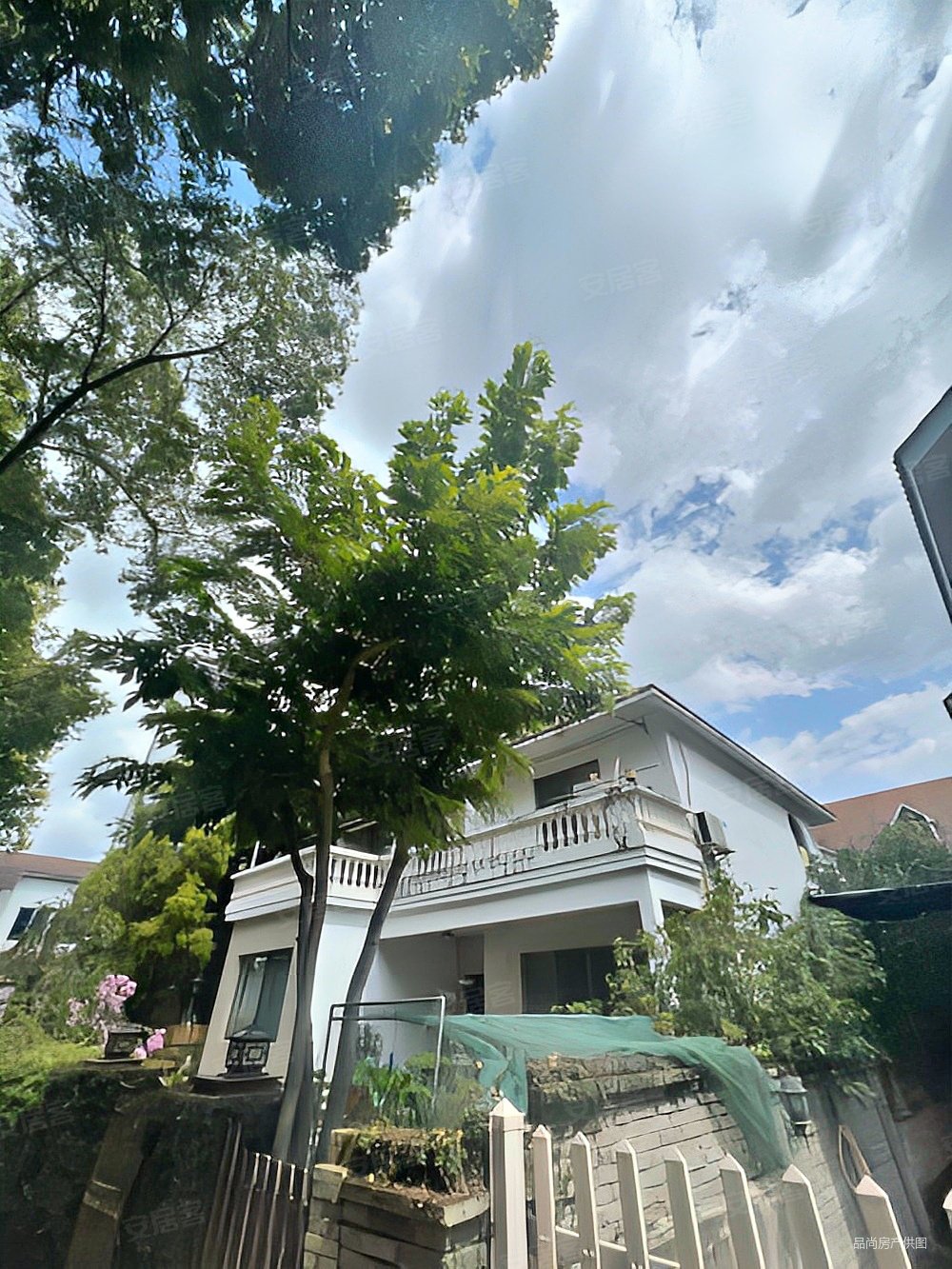 富豪山庄独栋别墅330万花园300平方