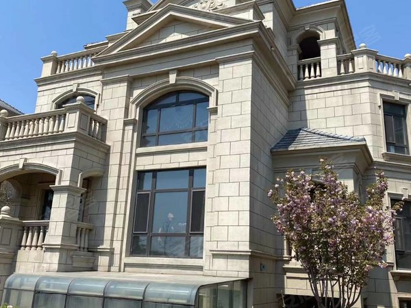 沈阳于洪马三家依云温泉小镇(别墅)依云温泉 独栋别墅 会所 办公 600