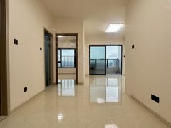深圳宝安石岩石岩上屋地铁口精装大两房出租 带小区花园 价格实惠 楼下地铁出租房源真实图片