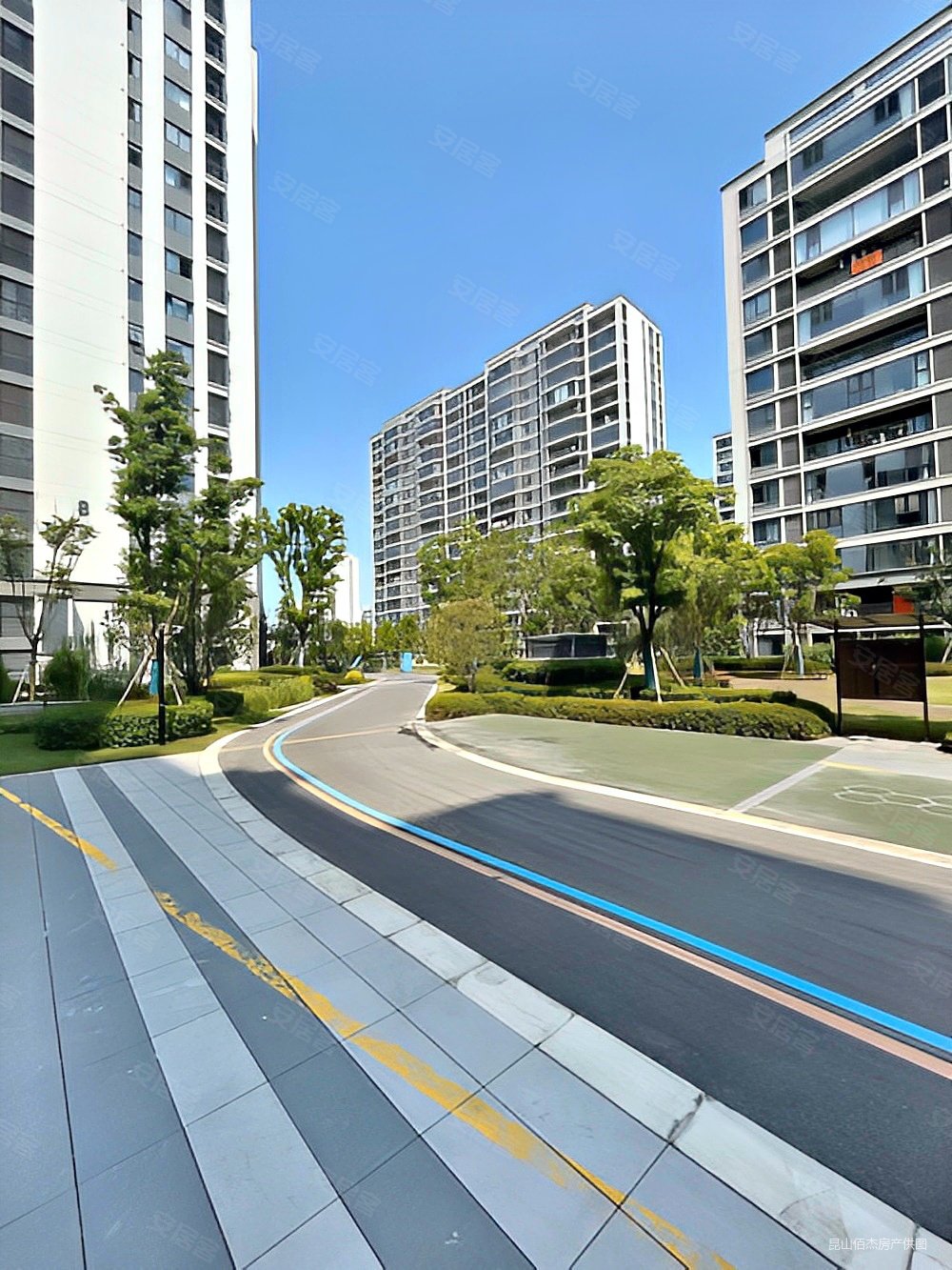 兰亭大境花园128平方米四房带车位245万可谈