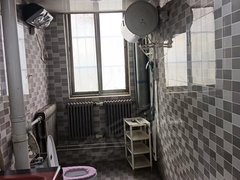 泰安新泰新兴路青云大厦附近，三室，有空调热水器出租房源真实图片