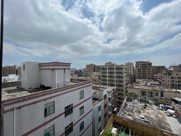 深圳宝安固戍南昌第二新村teg深圳市宝安区西乡街道 复式单间房 近