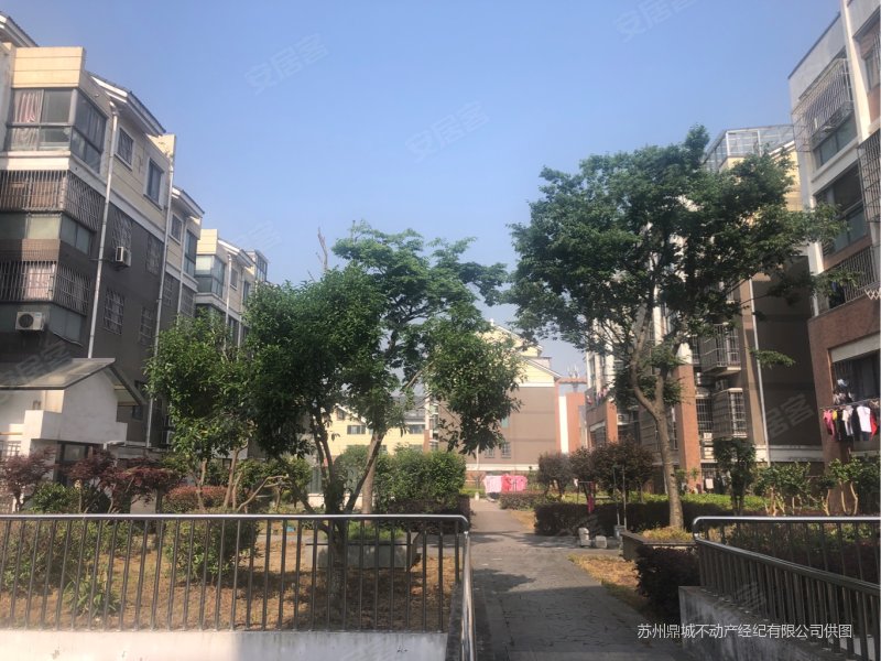 00万元,金御华庭二手房,295万,4室2厅,2卫,138.96平米-苏州安居客