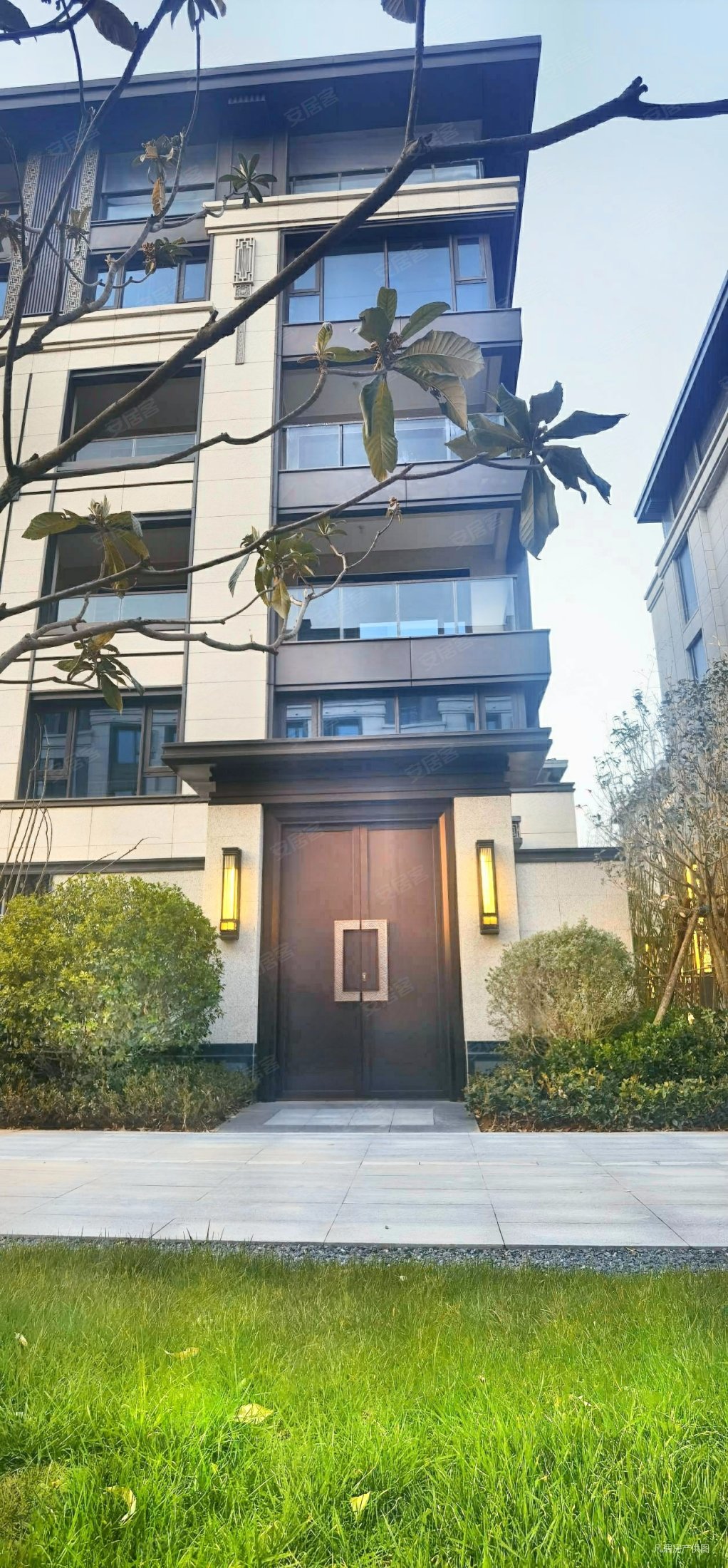 业主赔钱卖,雅居乐御宾府二手房,700万,4室2厅,3卫,183平米-郑州安居