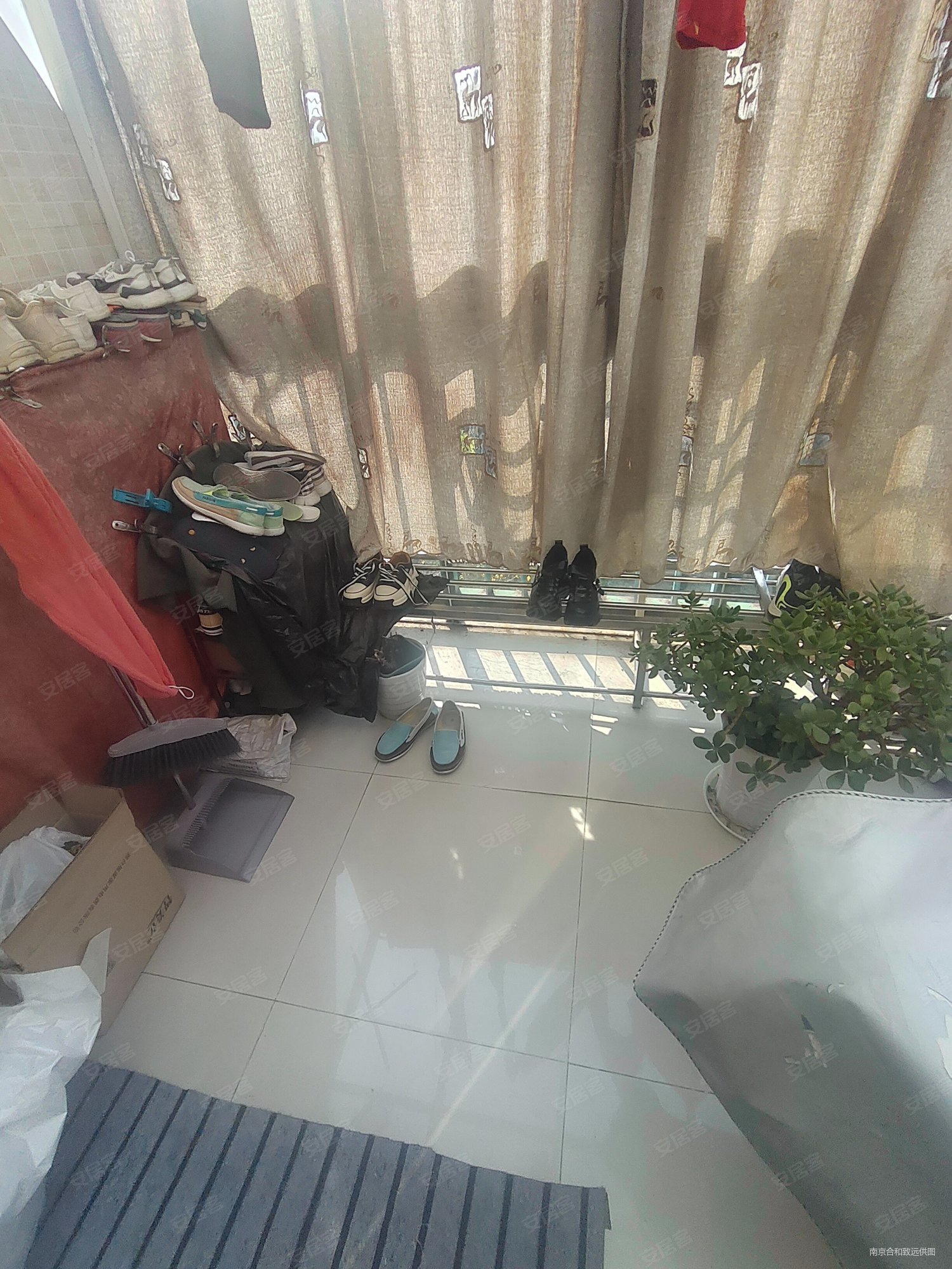 银贡山庄 高楼层视野无遮挡 朝南 满五 商业配套齐全