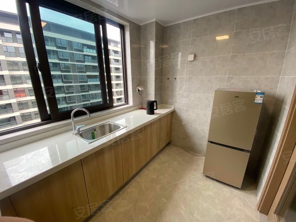 嘉兴秀洲高照街道秀悦湾秀悦湾,4室 2 厅 2 卫,自住房,精装修,家电