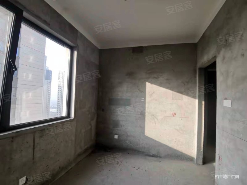 高速时代公馆双卫生间临地铁商品住宅楼龄新出行方便
