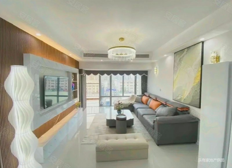 天域花园~电梯房~正规3居室~带独立客厅~出行方便~有钥匙