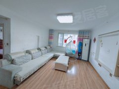 龙口西城区北马大街星海国际，电梯三室两厅一卫，年租年付，首租出租房源真实图片