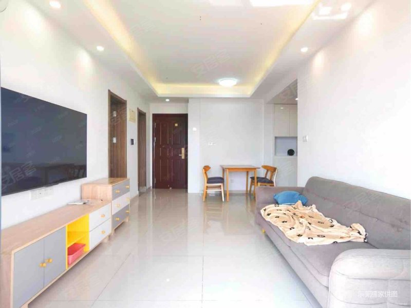 天麟天瑞花园 刚需小三居 次新小区 精装可拎包入住 近地铁