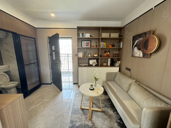 福州晋安五四北福州地铁秀山龙湖冠寓实拍!