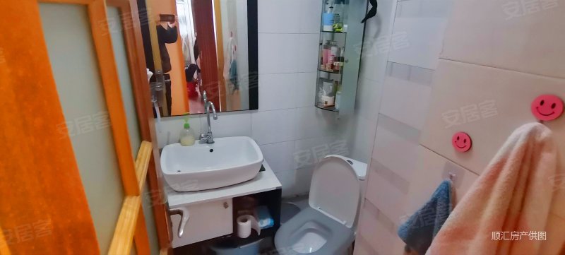 圣都大厦满五临地铁双卫格局精装修商圈成熟