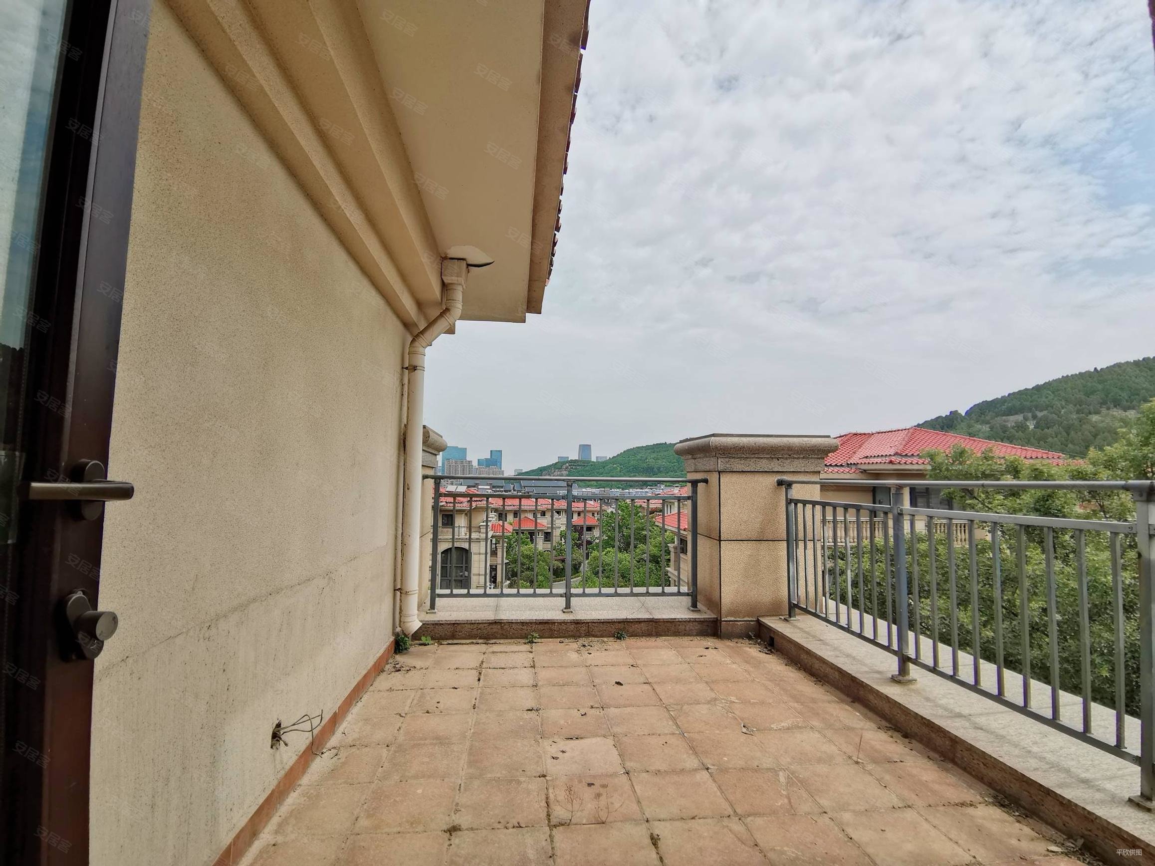 原山九号 联排别野,原山九号二手房,2200万,7室2厅,5卫,457平米-济南