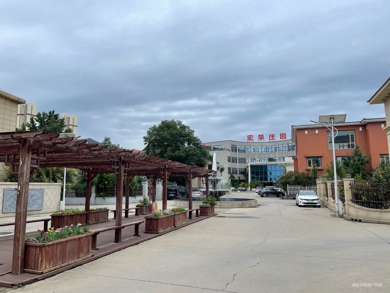 植物园旁 宏孚庄园 独栋别墅 通透6室 独栋带大院子可贷款