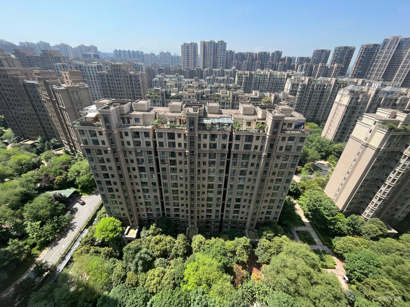 西安房产网>西安二手房>曲江新区二手房>芙蓉东路二手房>中海东郡>