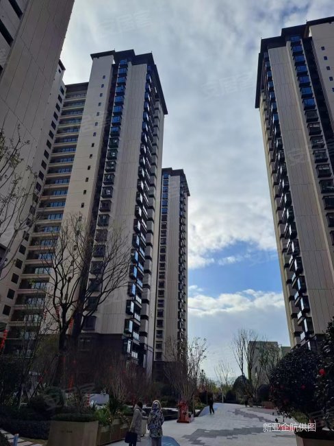 地铁口 单价五字头现房住宅,邦泰花园城一期二手房,54万,3室2厅,2卫