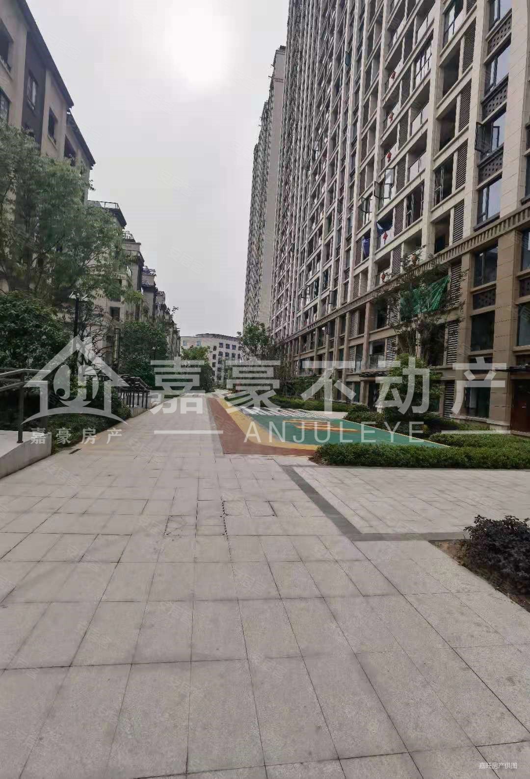 中梁滨江壹号院