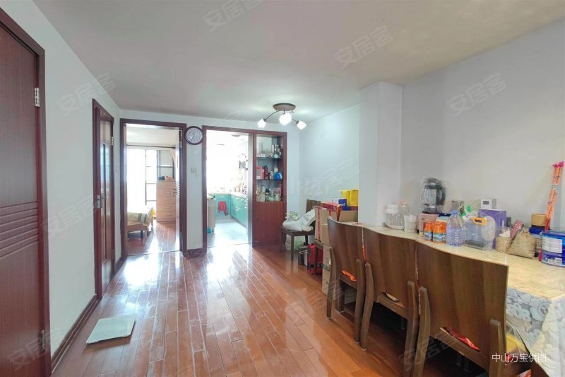 地铁口宝城花园复式两层精装三房带电梯业主急售