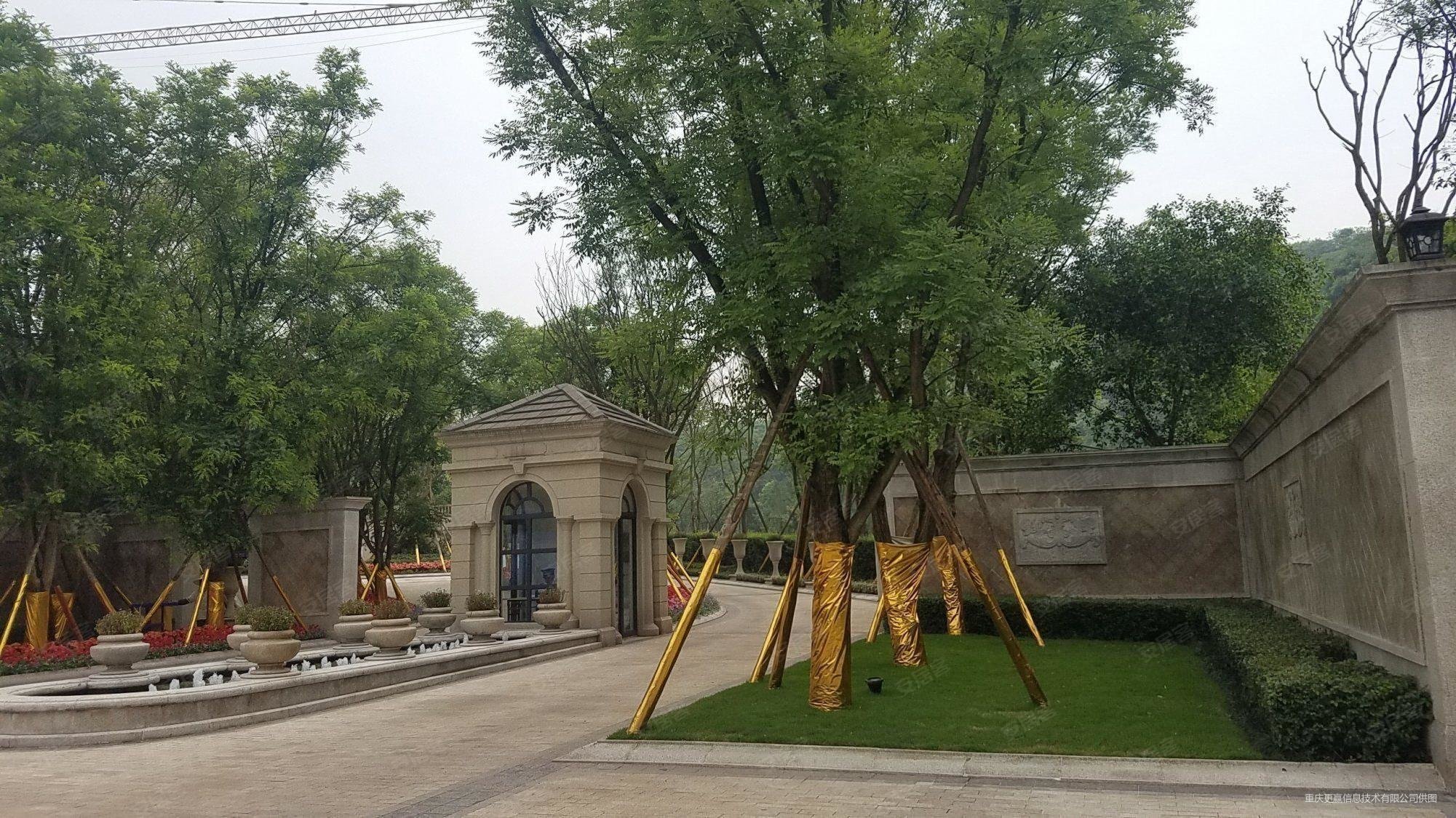 恒大翡翠湾叠拼别墅!带大花园!限时清盘!地处两江新区.