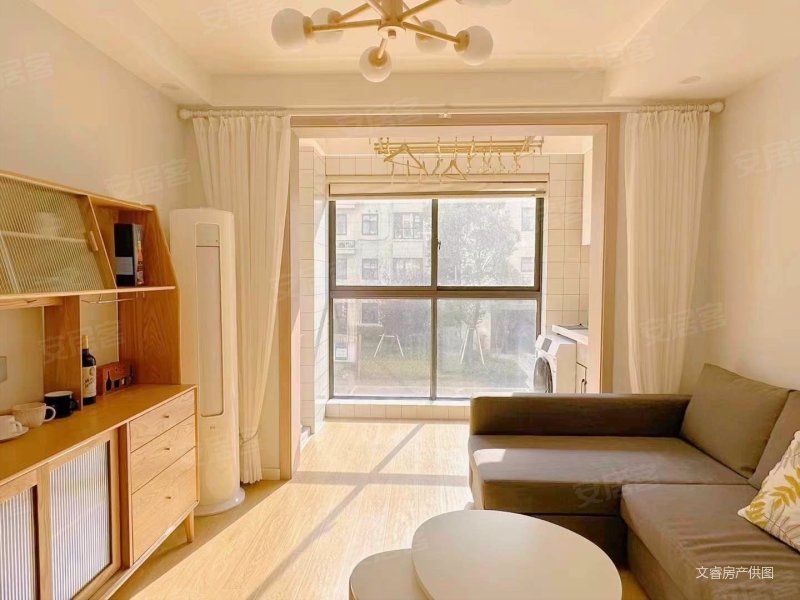 地铁口中交荣域豪装三室带地暖基本未住 79.8万