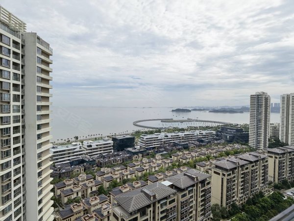 珠海高新区唐家湾格力海岸(五期)高层南向全海景,全屋定制家具,拎包