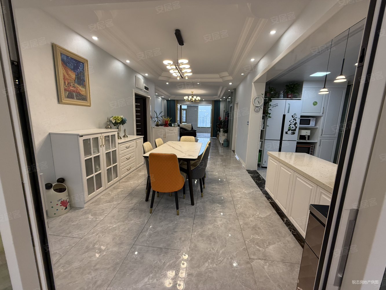 御学府小区4室2厅2卫144㎡东南128.8万