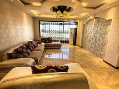 曲靖宣威城区美奂公园旁边时代天骄143平四室二卫精装修电梯房停车方便出租出租房源真实图片