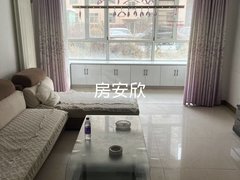 海西格尔木城区玲珑湾小区，三室两厅一卫，简单装修，低楼层出租房源真实图片