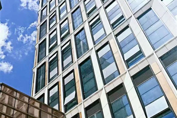 1人觉得很赞 特色 【小区户型】目前在售的是东塔,以小户型为主,108