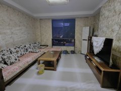 苏州常熟虞山农贸旁 东南悦城精装2房2卫 全实木装修 朝南采光好出租房源真实图片