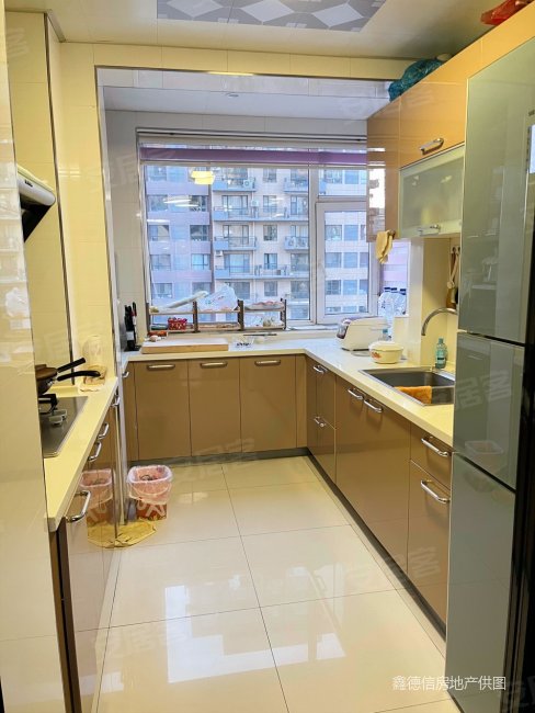 南湖旁一品红城二期h格局电梯封闭小区图片真实可按揭