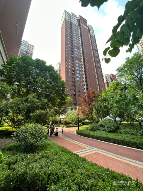 金地南湖艺境  115平边户 业主急售 价格可大谈 随时看房