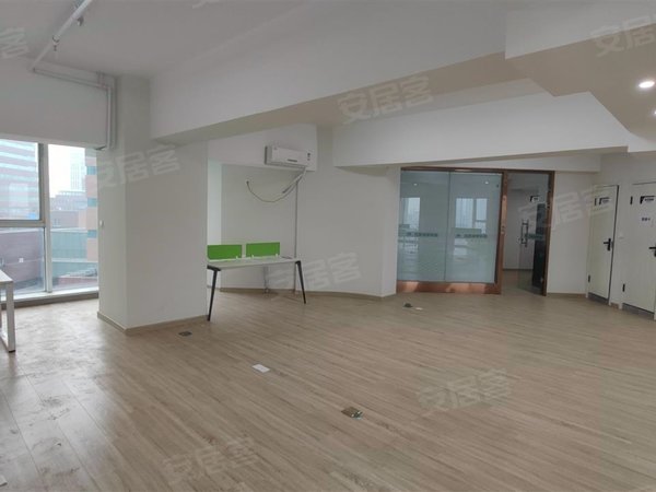 【多图】新荣大厦,沈阳站租房,沈阳站 太原街 新荣大厦 总经理室1