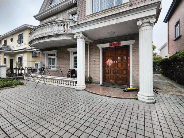 上海松江莘闵百佳花园实地拍摄,独栋别墅,可办公可居家,钥匙在手随时