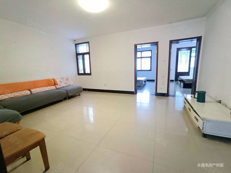 急售49w实验运中瑞金公寓大三室送储藏室