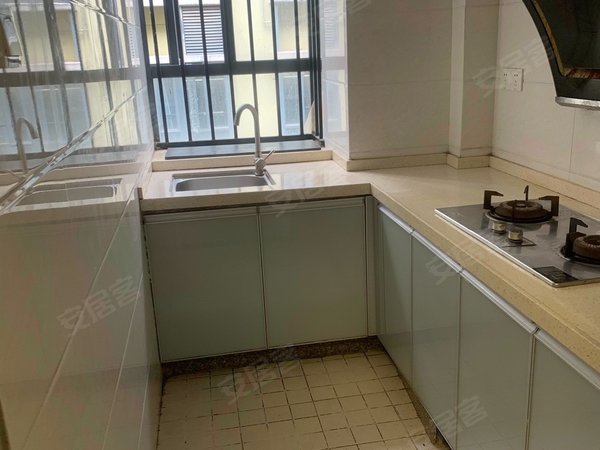 深圳龙华观澜金富苑观澜大水坑三村金富苑小区两房一厅精装修空房出租