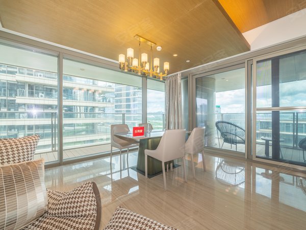 (不收中介费)深圳湾一号 豪华装修 电梯房 拎包入住