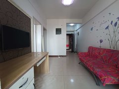 濮阳华龙濮阳站急租,四季果岭,两室,家具家电齐全,礼包入住出租房源真实图片