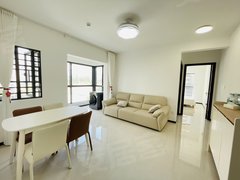 南宁良庆良庆镇免物业免停车 奶油风两房 双阳台户型 封窗 拎包入住出租房源真实图片