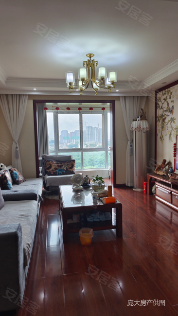 馨华佳苑满五交通便捷商圈成熟有电梯医疗配套成熟