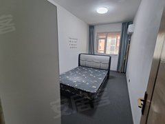 临沂北城新区兰陵路滨河阳光B区女生合租房,南次卧,随时入住出租房源真实图片