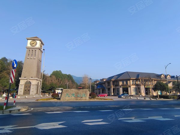 杭州富阳银湖九龙山庄(别墅)九龙山庄(别墅) 5室2厅3卫 294平出租房源