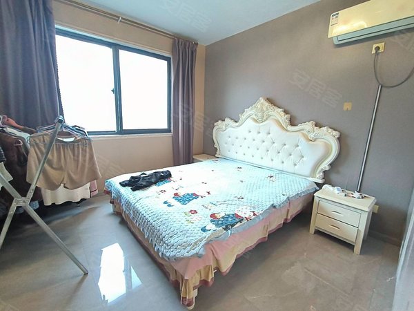 苏州常熟万达广场怡馨佳苑怡馨家园 精装两房两厅一卫 采光好 拎包