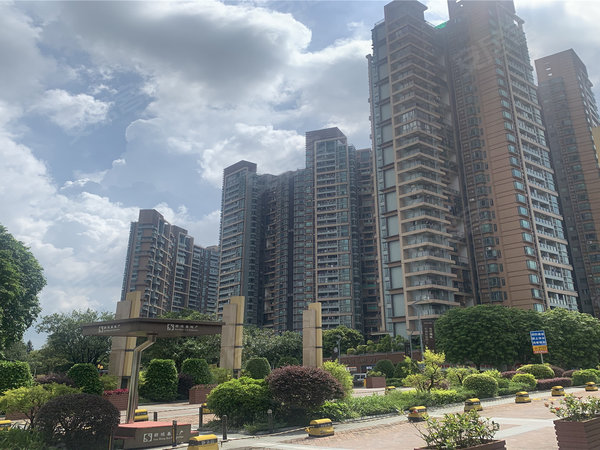 广州花都狮岭御华园御华园精装三房高层望花园 拎包入住 看房方便出租