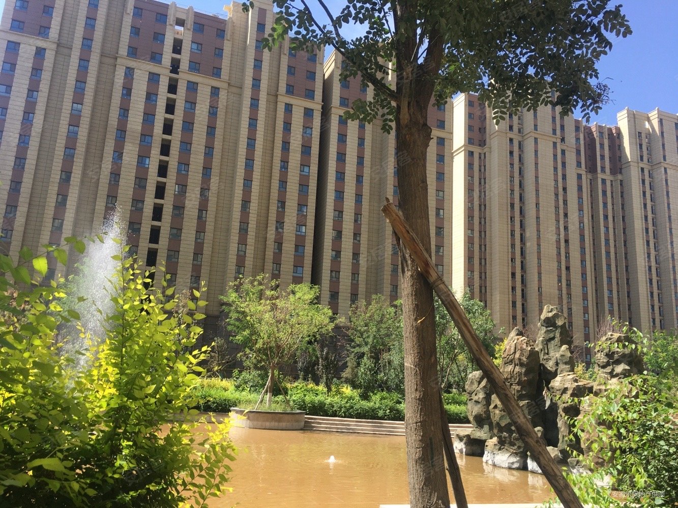 中铭御景湾小区三居室电梯毛坯现房好楼层出售