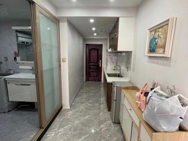 沈阳沈河北站华府悦都沈河区 精装一室一厅 近地铁 采光好 随时看房
