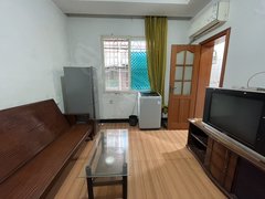 泸州江阳水井沟3楼！水井沟 摩尔 医学院附近 中装一室一厅拎包入住！出租房源真实图片